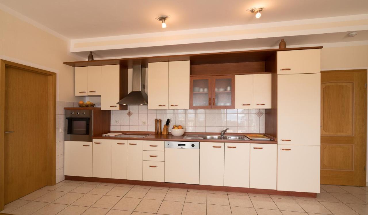 Colonia Apartments Orebic Ngoại thất bức ảnh